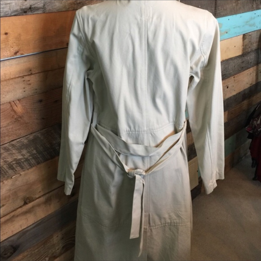 Stylish On Trend Trench Coat - Picture 3 of 5